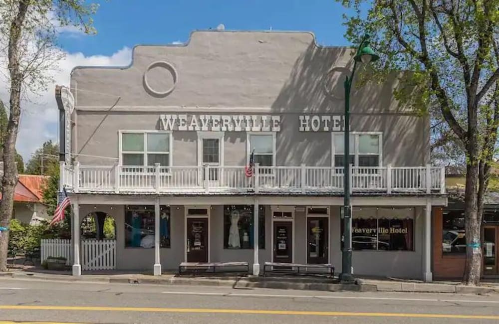 Weaverville Hotel - photo 94