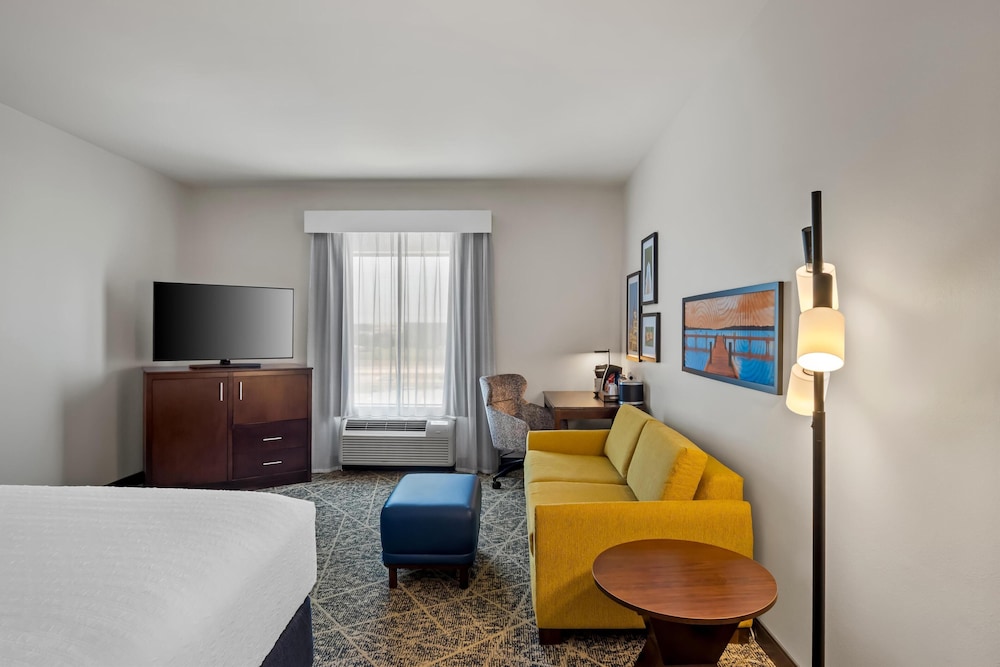 Hampton Inn & Suites Trophy Club Fort Worth North - photo 16