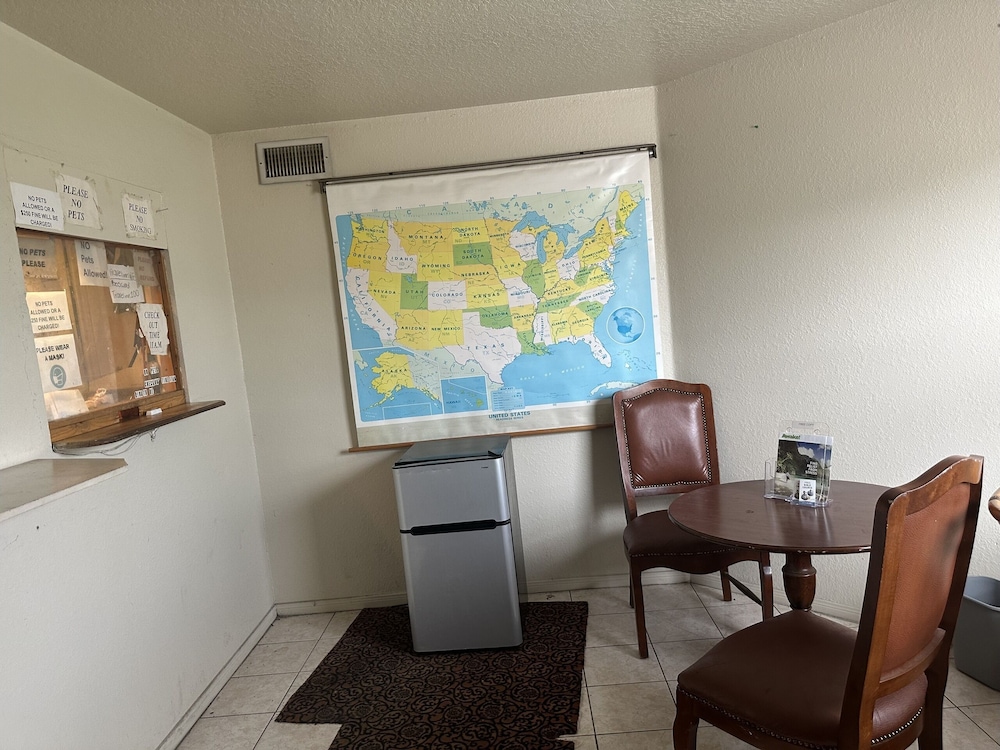 Travel Inn By OYO La Marque Texas City I 45 - photo 2