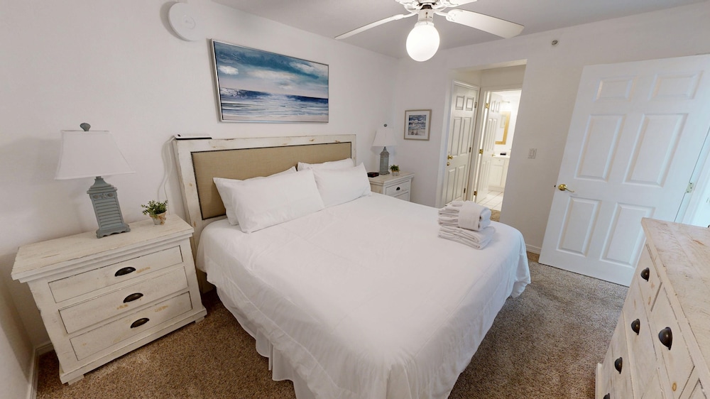 Islander Beach Resort 2005 2 Bedrooms 2 Bathrooms Condo - photo 8