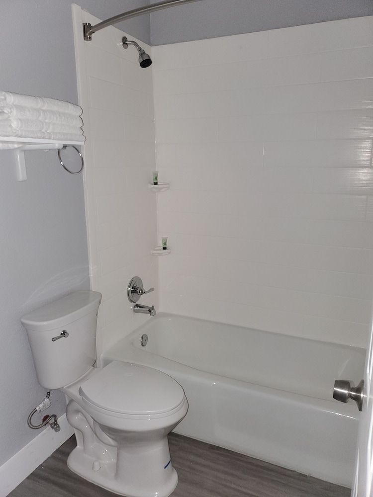 Rodeway Inn Kingsland Lake LBJ - photo 10