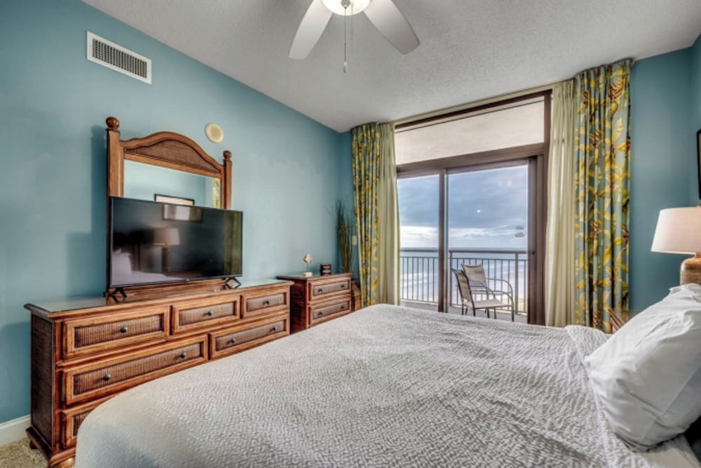 North Beach Resort & Villas - photo 24