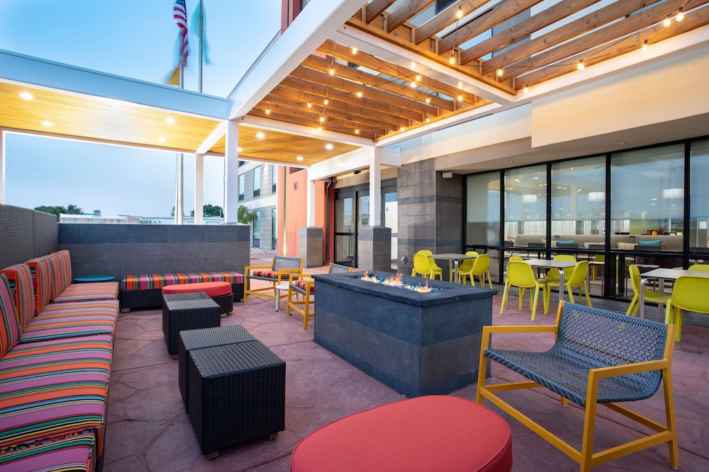 Home2 Suites by Hilton Roswell NM - photo 38