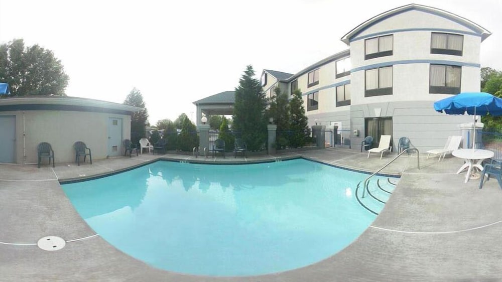 Comfort Inn & Suites Peachtree Corners Norcross - photo 22