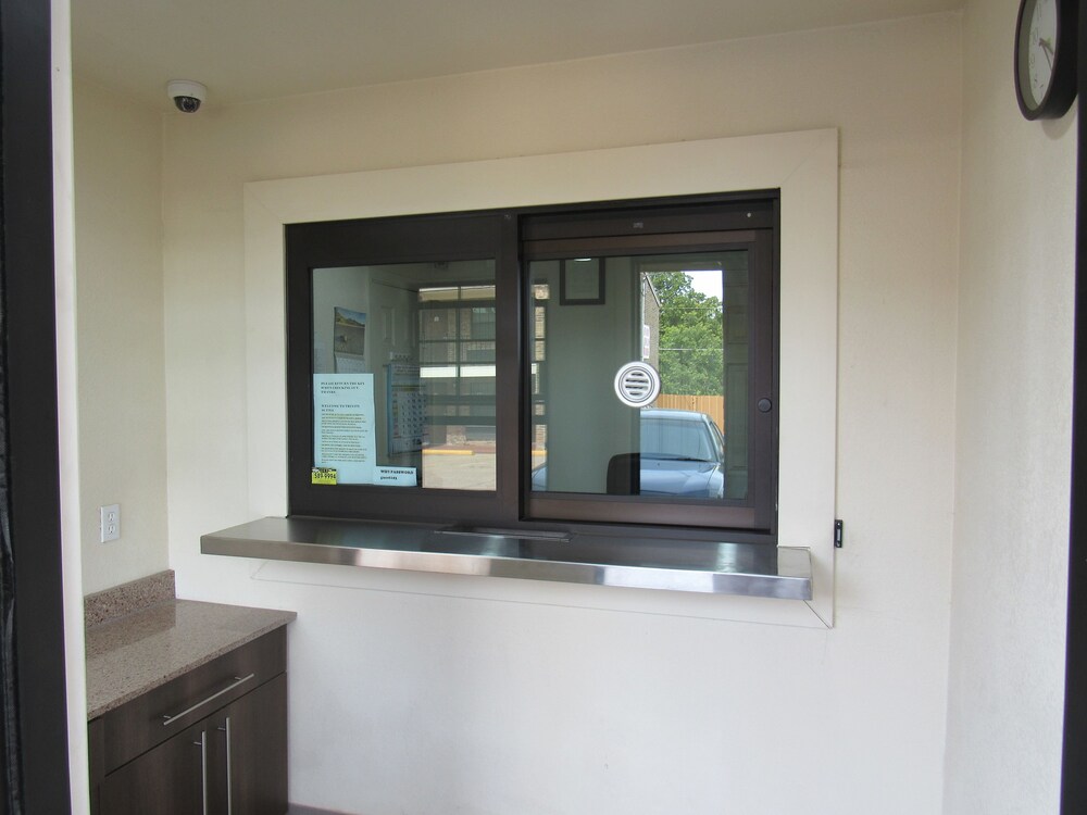 Trinity Suites Downtown Dallas - photo 3