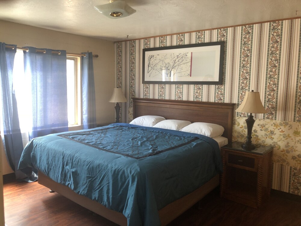Sequoia Village - photo 31