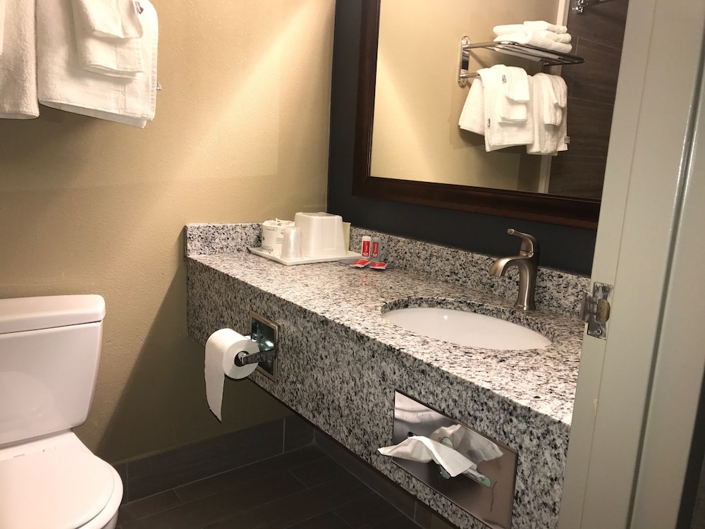 Framingham Inn - photo 15