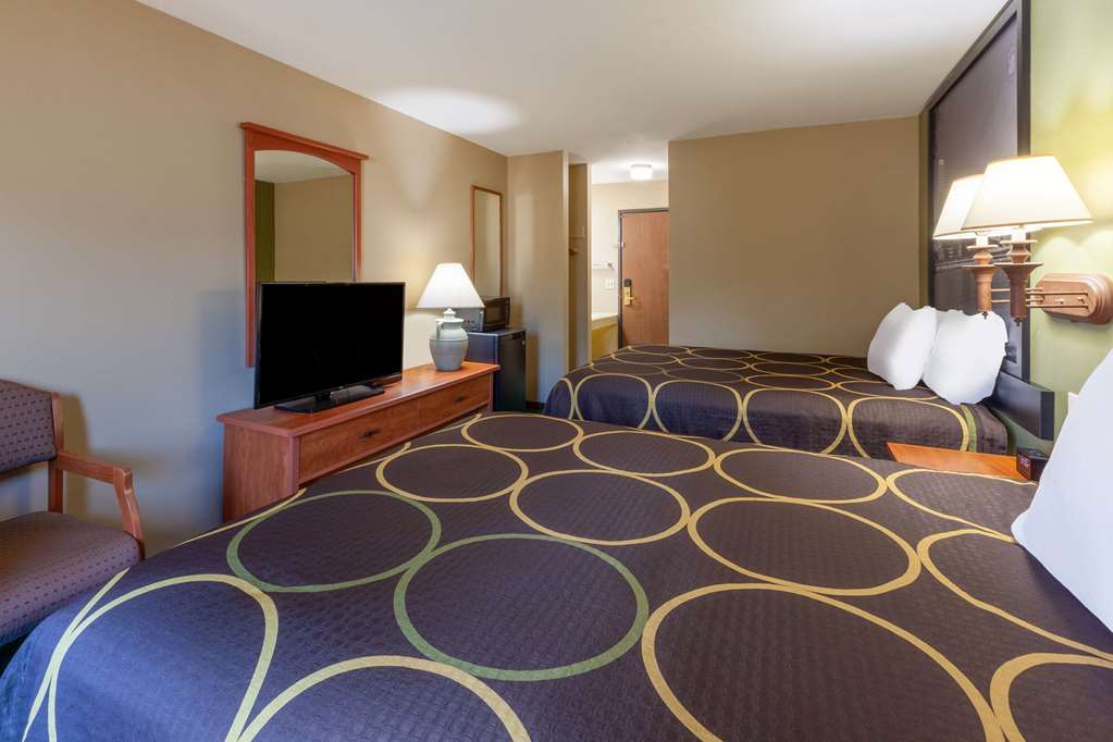 Super 8 by Wyndham Berlin WI - photo 20