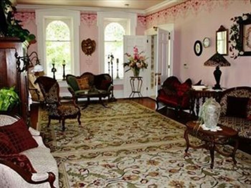 Baert Baron Mansion - photo 13