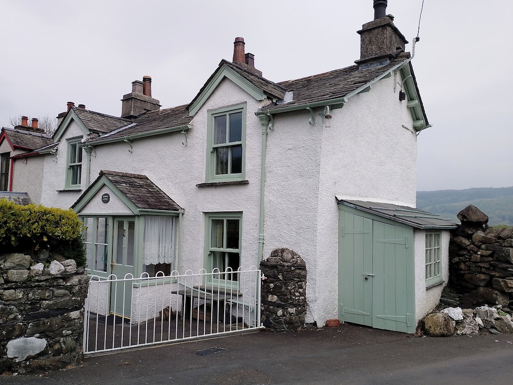 Sunbeam Cottage — 4-Star Luxury Hotel in None, United Kingdom