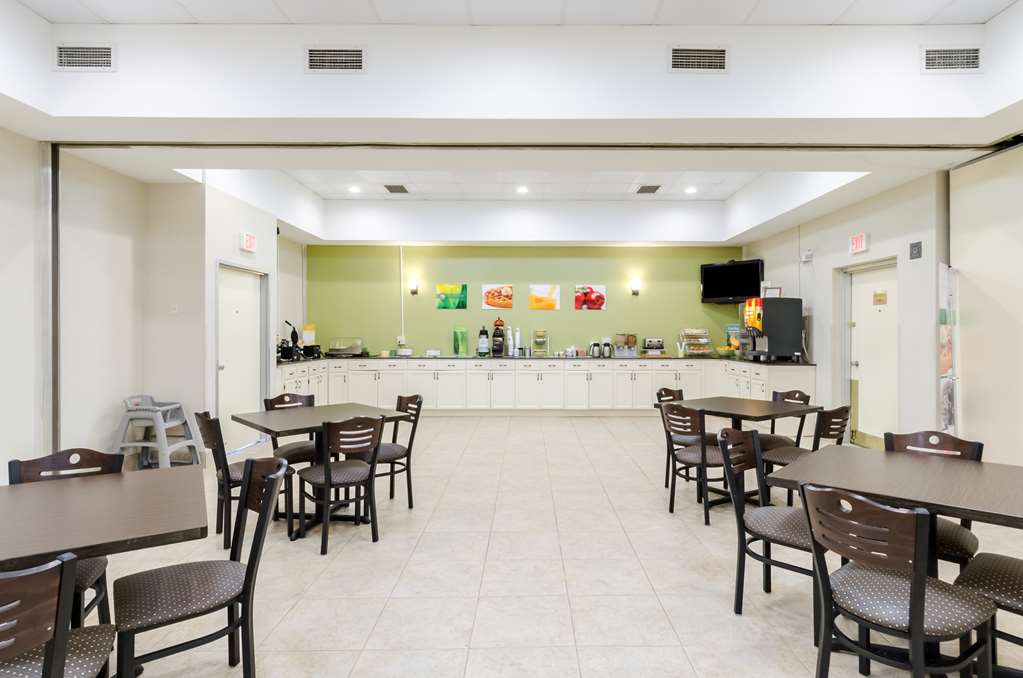 Quality Inn West Springfield - photo 44