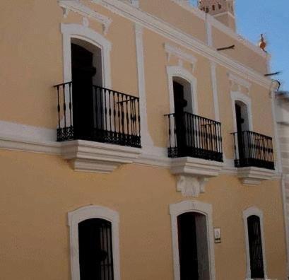 Casa Rural las Nieves — 4-Star Luxury Hotel in Garrovillas, Spain