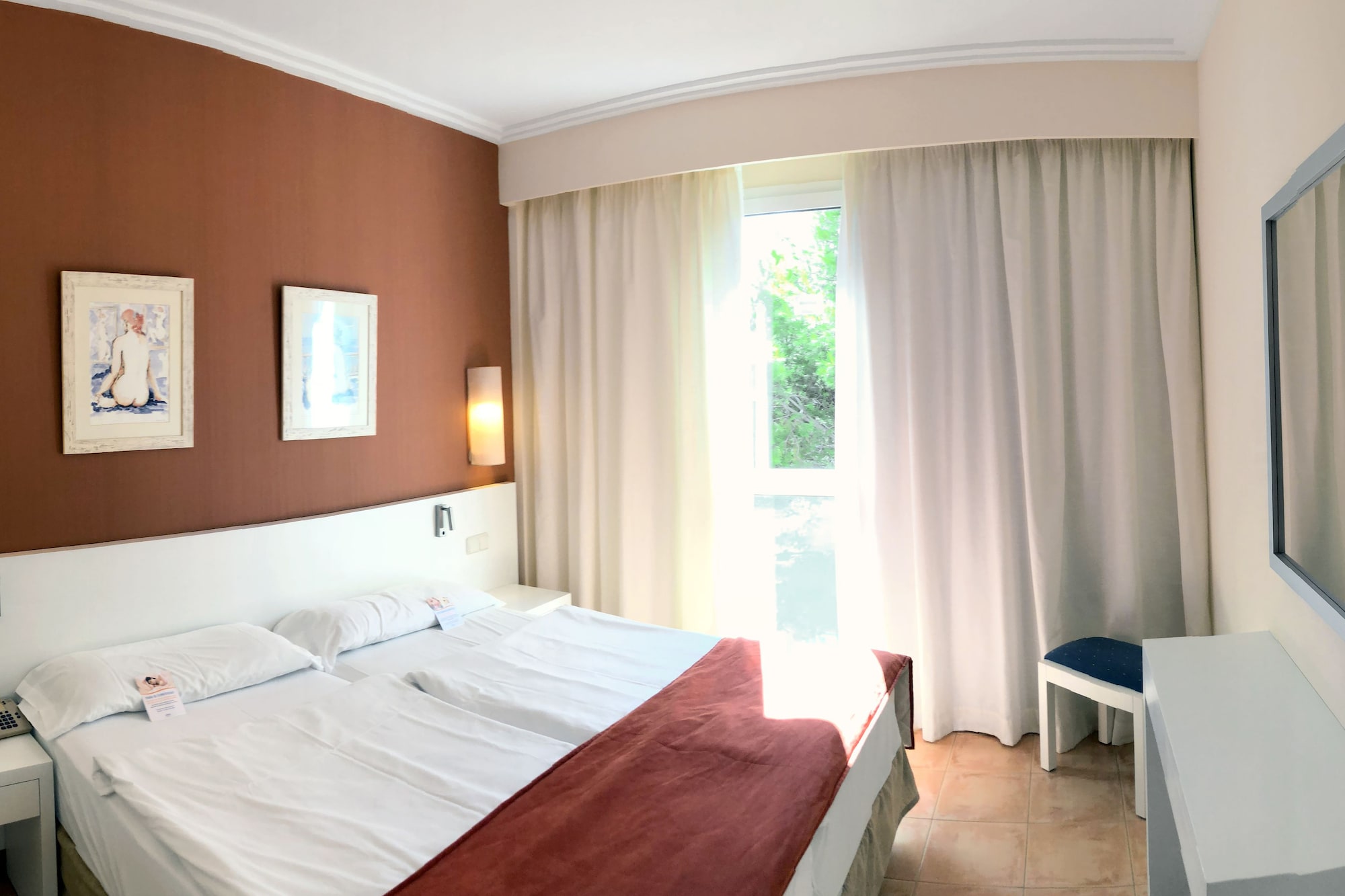 Hm Mar Blau — 4-Star Luxury Hotel in Sant Llorenc Des Cardassar, Spain