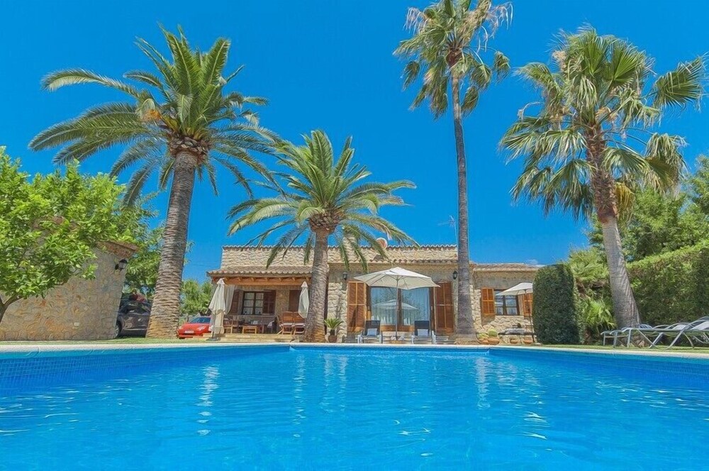 Sa Bona Casa — 4-Star Luxury Hotel in Inca, Spain