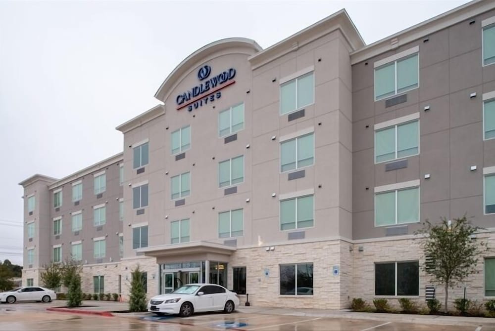 Candlewood Suites Austin Airport - photo 2