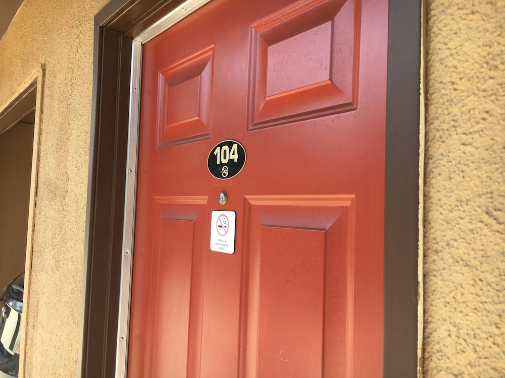 Hotel Salina Long Beach - photo 22