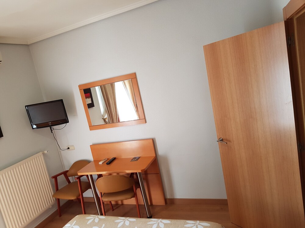 Hostal Arotza — Tafalla — photo 4
