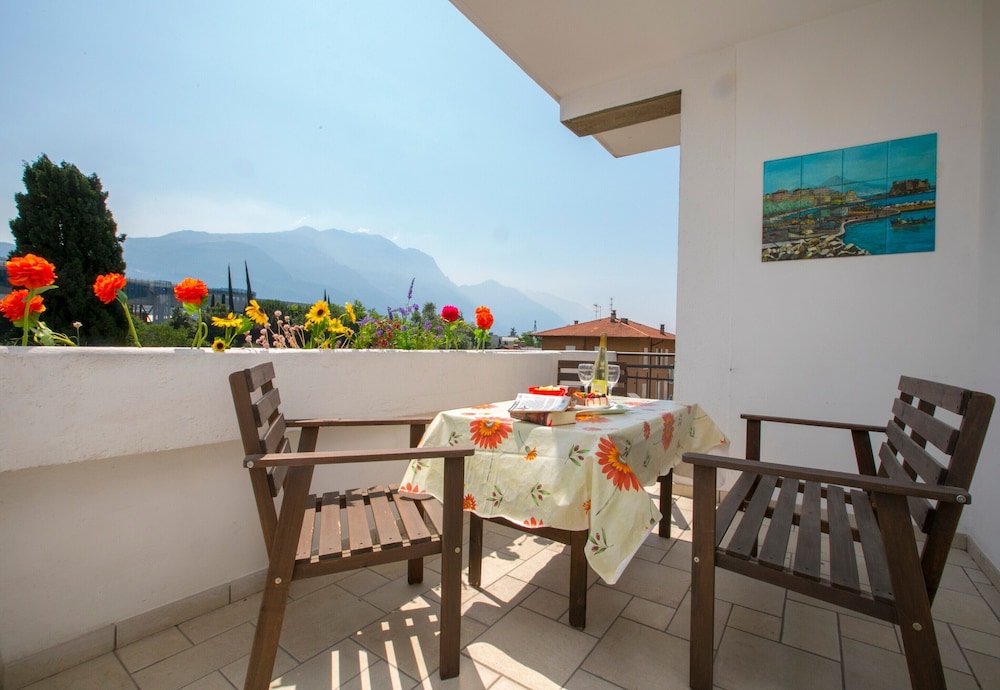 Casa Andreas & Corinna — 4-Star Luxury Hotel in Riva Del Garda, Italy