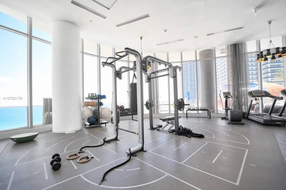 Luxe Stay at Hyde Resort oceanfront Amenities - photo 24