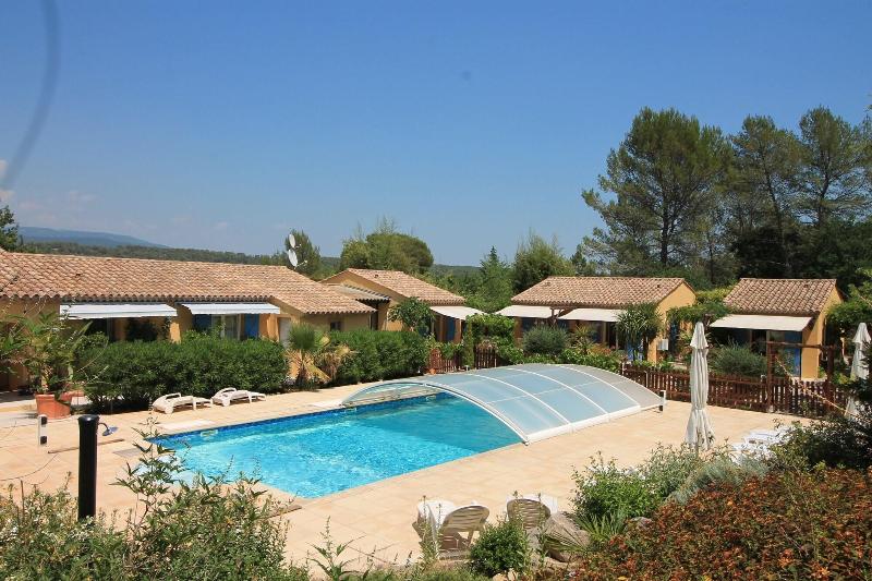 Les Glycines — hotel in Figanieres