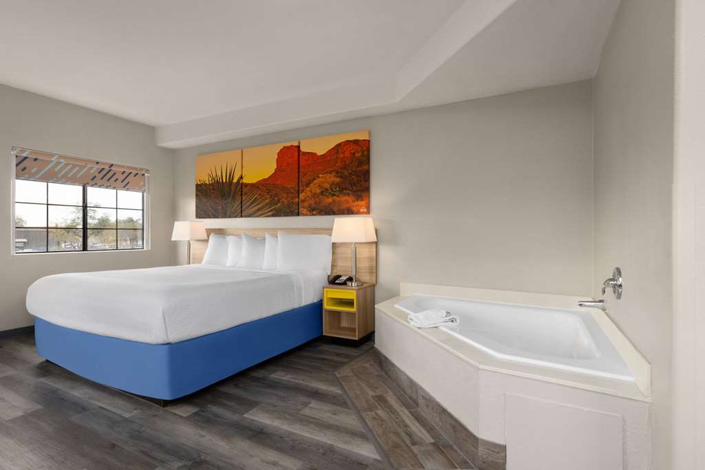 Days Inn & Suites by Wyndham Tucson Marana - photo 47