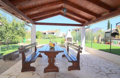 Holiday house Anamaria — 4-Star Luxury Hotel in Porec, Croatia
