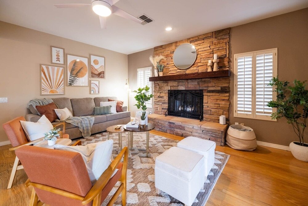 Gilbert Beachcomber — 4-Star Luxury Hotel in Gilbert, United States