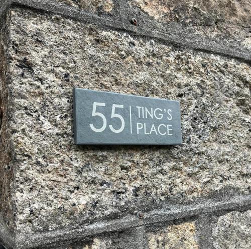 Modernised townhouse centrally located incl parking — 4-Star Luxury Hotel in Penzance, United Kingdom