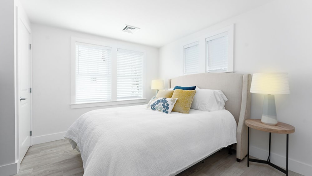 Harbourtown Suites - photo 12