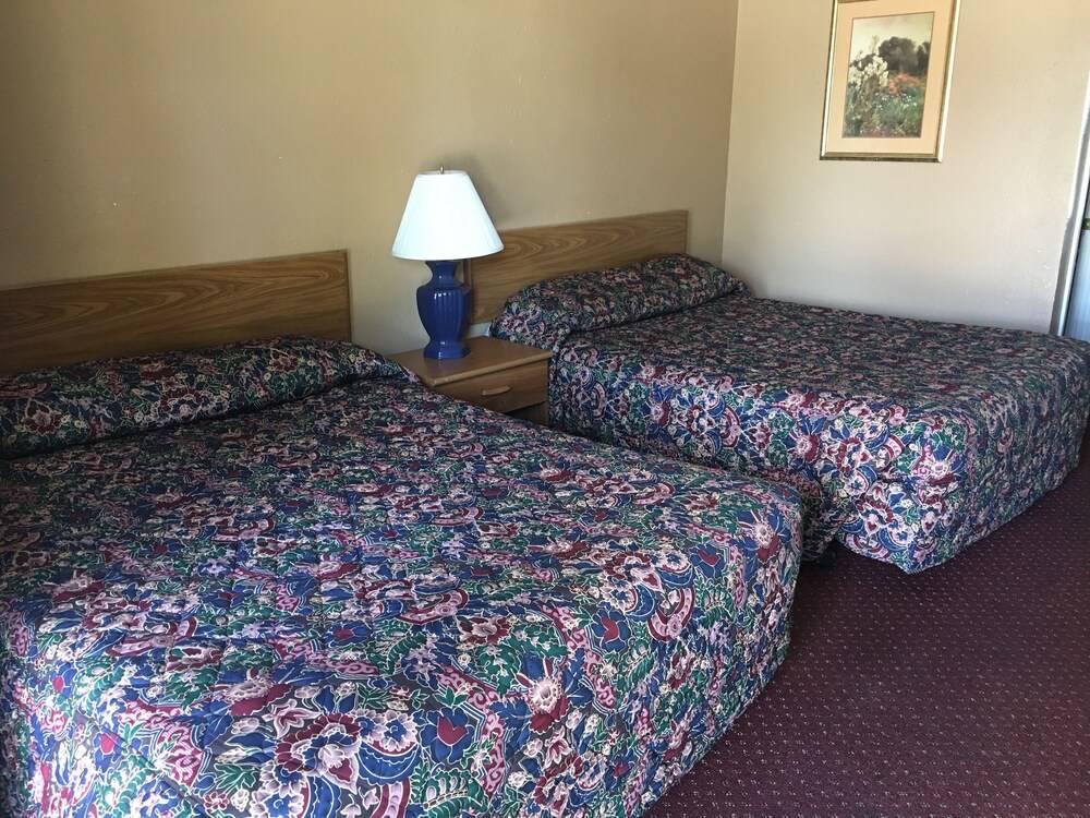 American Inn Council Bluffs - photo 11