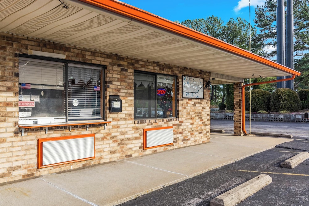 Budget Host Inn by Hotel O Portland near I 65 - photo 34