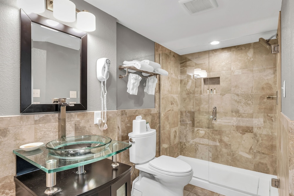 Eastlake Suites Hotel & Conference Center By OYO Urbana - photo 75