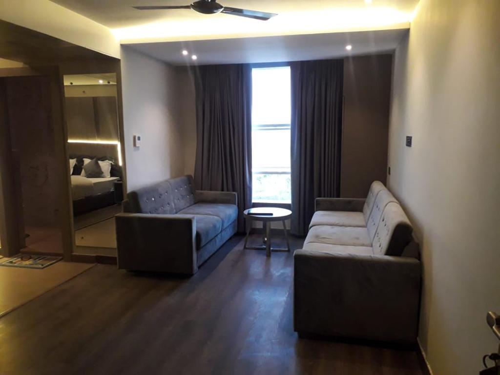 Hotel The Legend in Kanpur, India