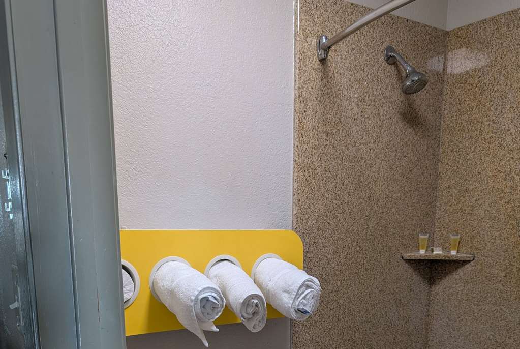 Days Inn by Wyndham Arcadia Louisiana - photo 21