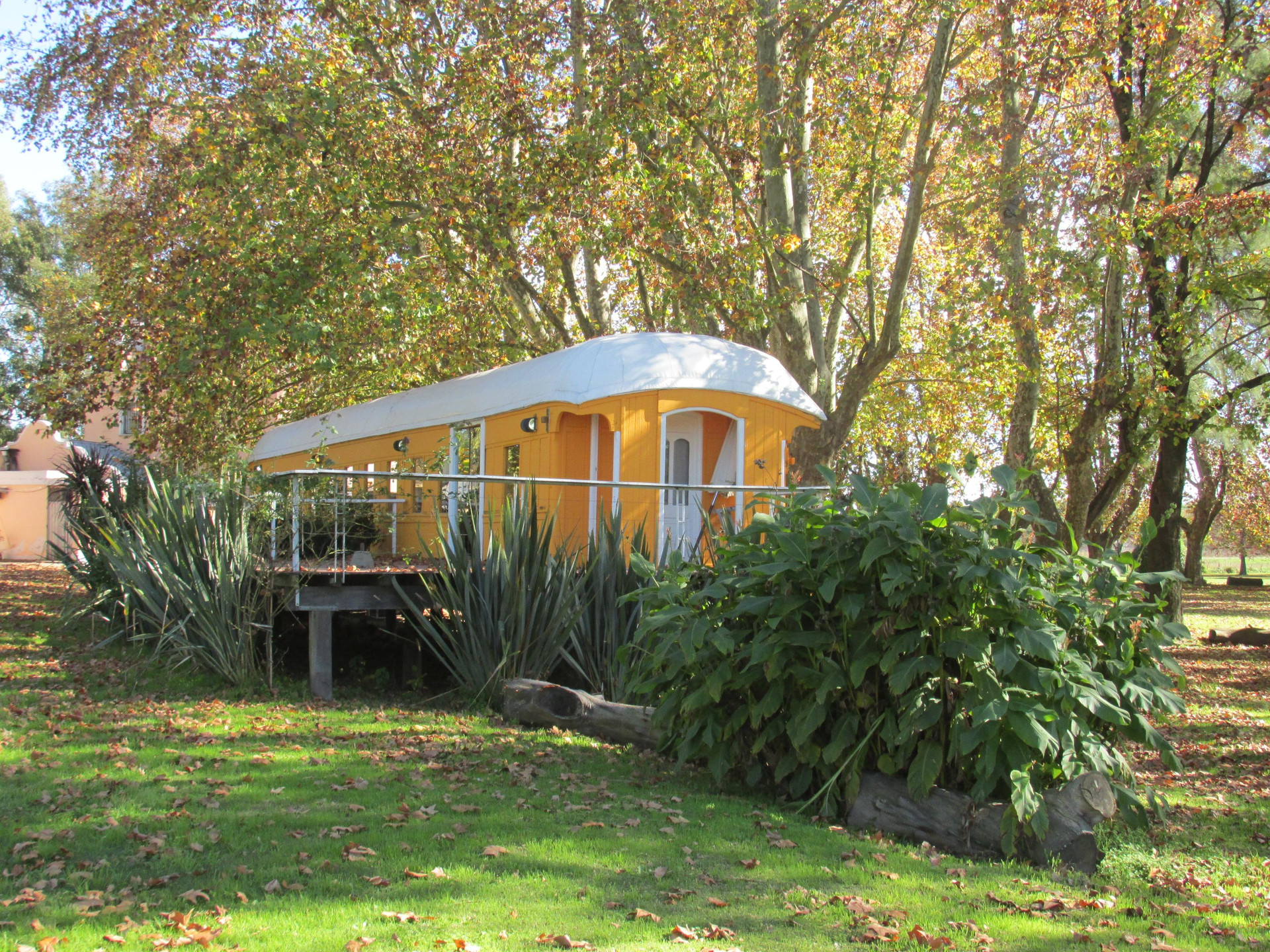 Hotel De Campo Cerrito Colorado — Junin De Los Andes