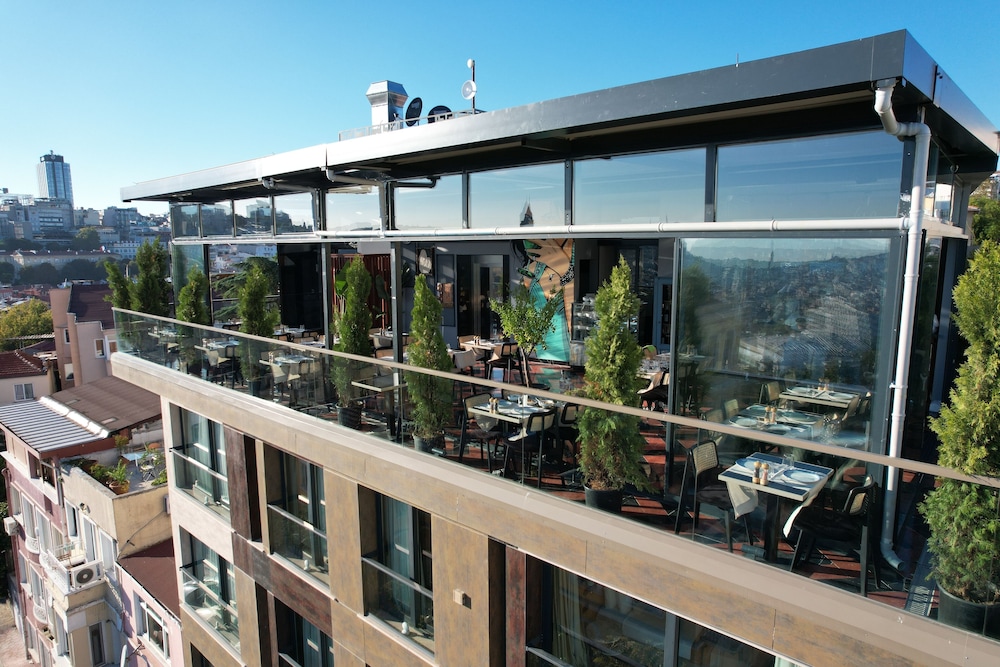 Fragments Hotel — 4-Star Luxury Hotel in Istanbul, Turkey