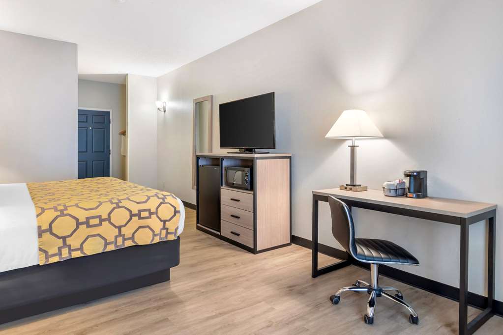 Baymont by Wyndham Kennesaw - photo 7