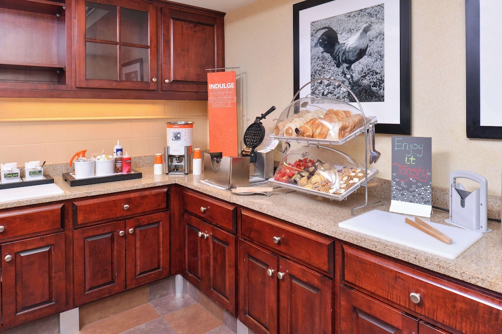 Hampton Inn & Suites Dayton Vandalia - photo 93