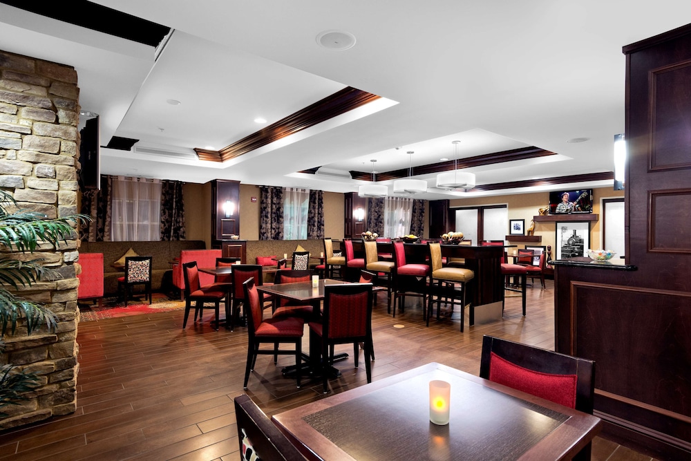 Hampton Inn Statesville - photo 60