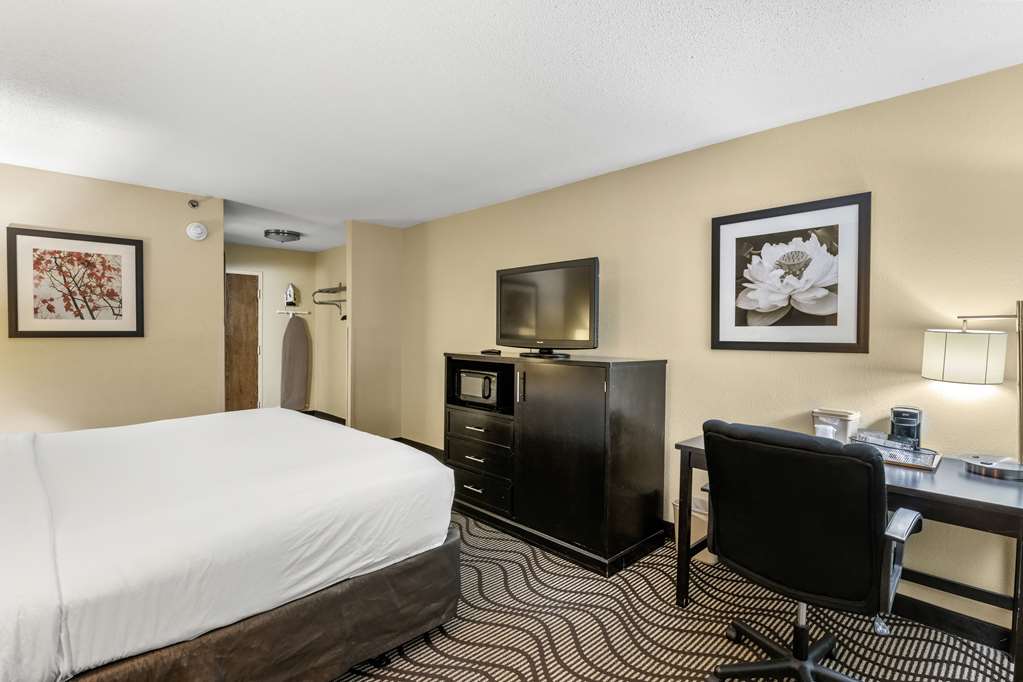 Red Lion Hotel Charlotte - photo 32