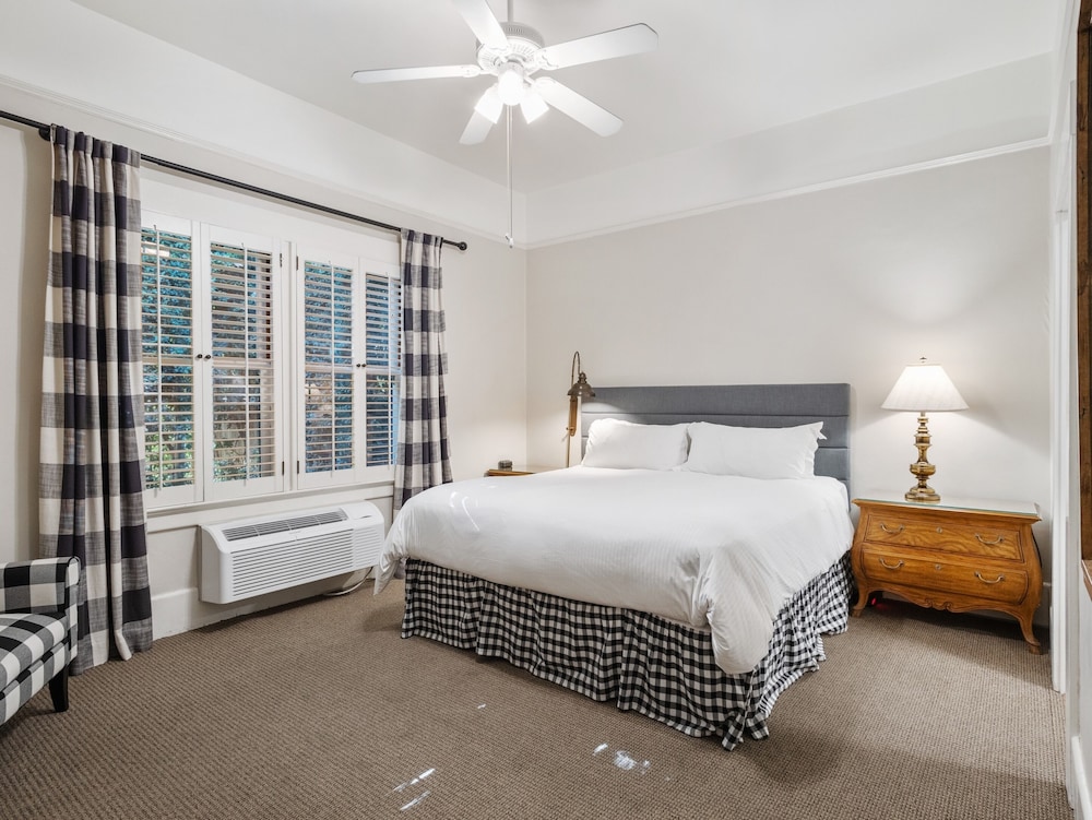 The Upham Hotel - photo 42