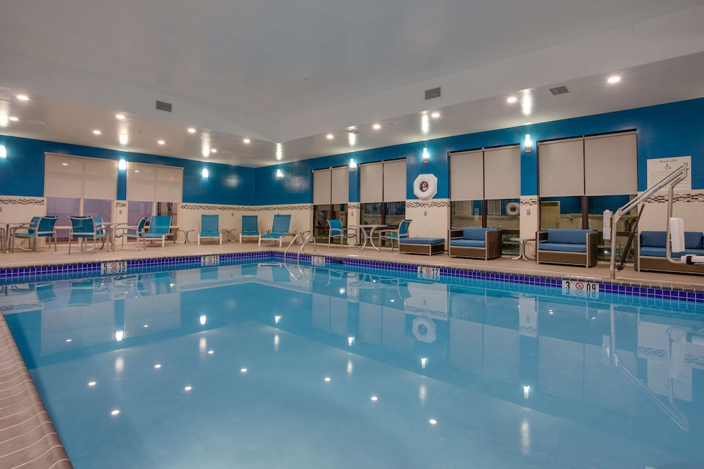 Hampton Inn & Suites Philadelphia Bensalem - photo 19