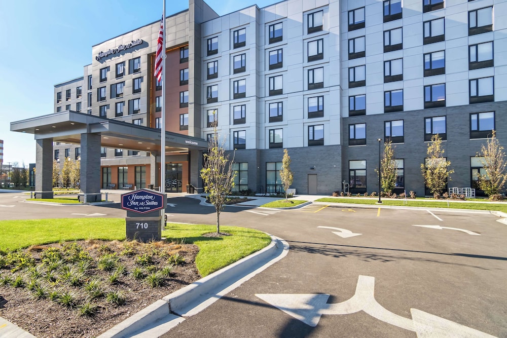 Hampton Inn & Suites by Hilton Chicago Medical District UIC - photo 59