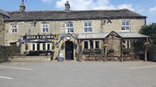 The Rose and Crown - carbon neutral hotel in Huddersfield
