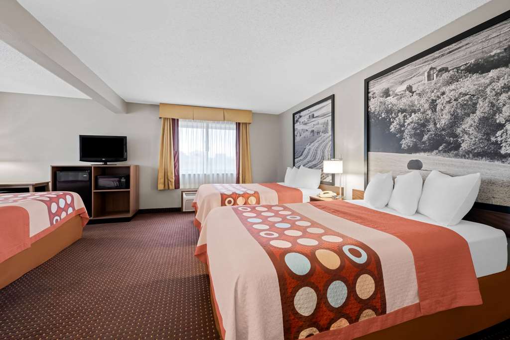 Super 8 by Wyndham Waverly - photo 35