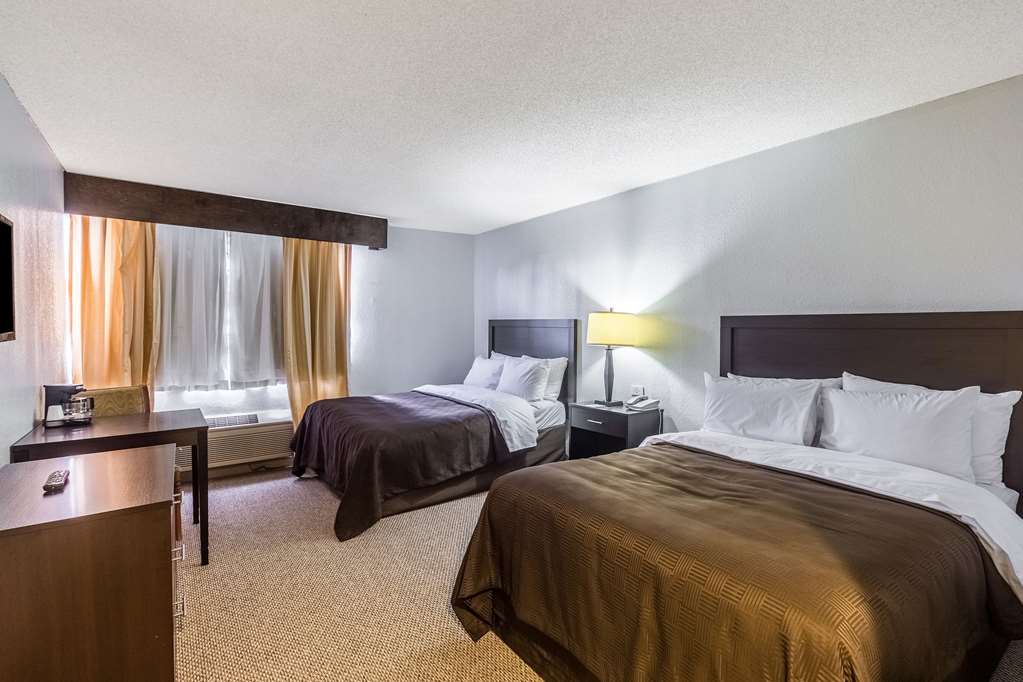 Clarion Inn near McAllen Airport - photo 9