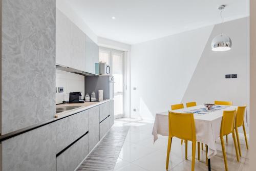 Crocetta Statiuniti67 by Happyhostorino — 4-Star Luxury Hotel in Turin, Italy