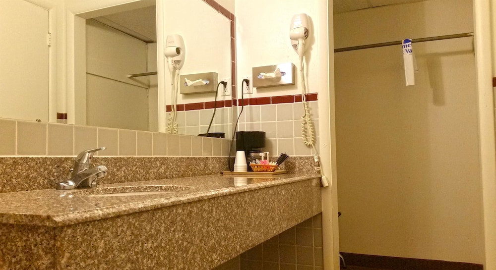 American Inn of Liberal - photo 27