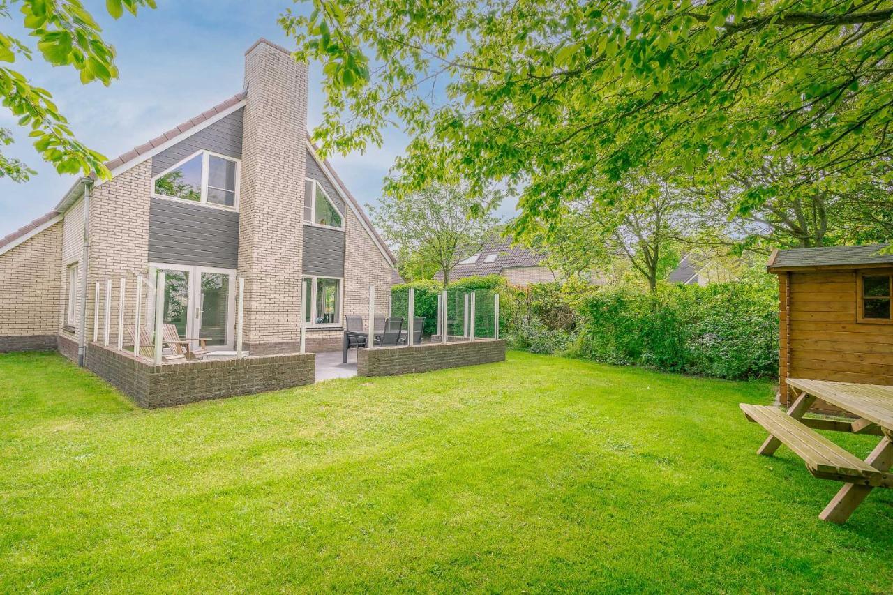 Villapark Kamperfoelie 37 in De Koog, Netherlands