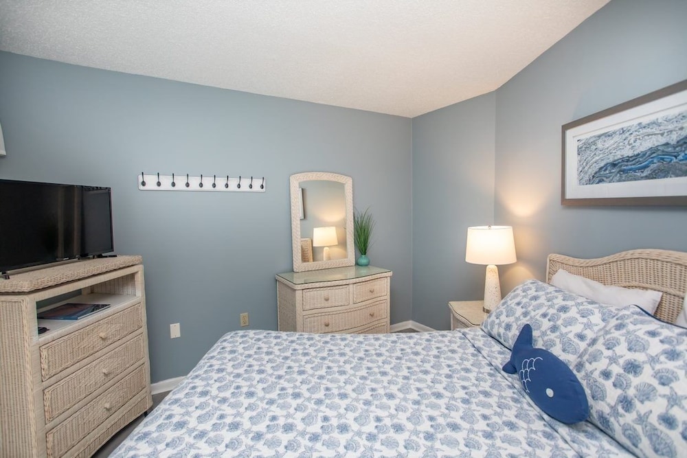 Royal Garden Resort 301 3 Bedroom Condo by RedAwning - photo 3